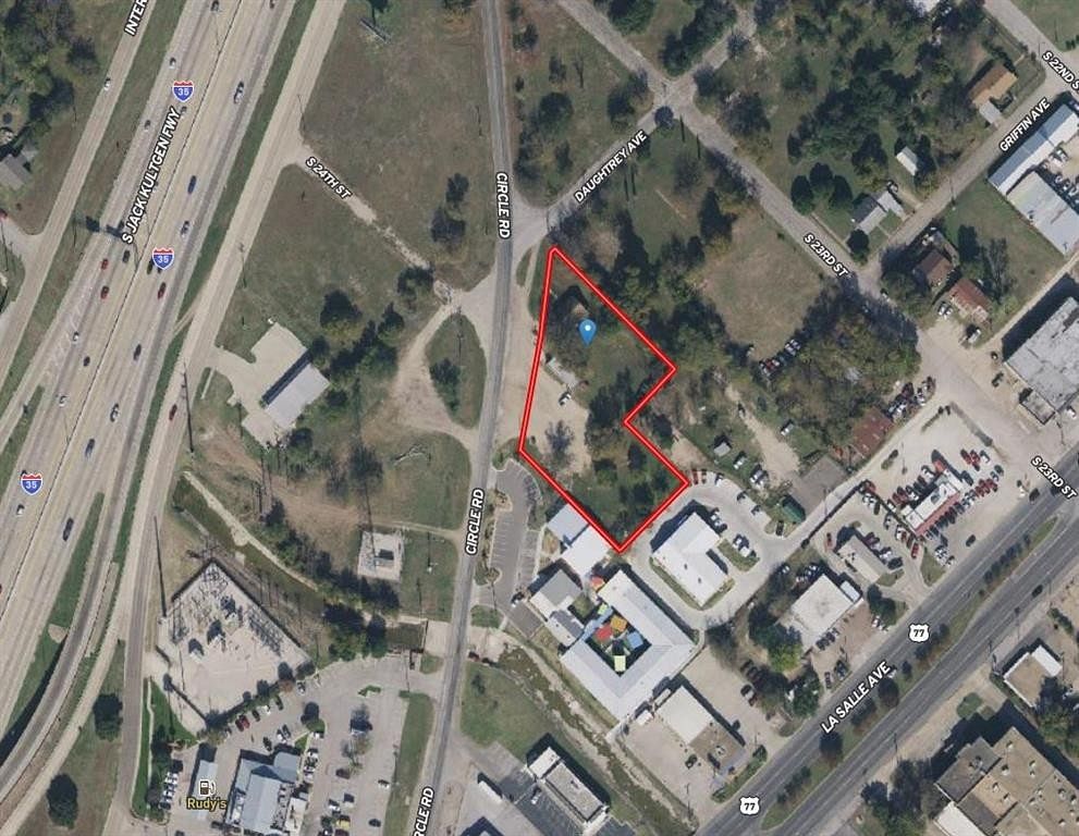 1.2 Acres of Commercial Land for Sale in Waco, Texas