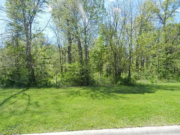 1 Acre of Residential Land for Sale in Versailles, Indiana