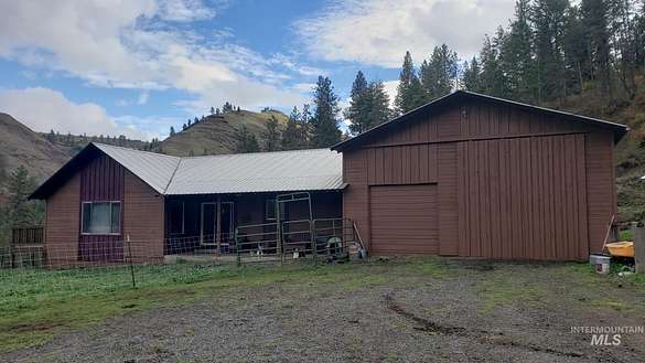 220 Acres of Land with Home for Sale in Kamiah, Idaho