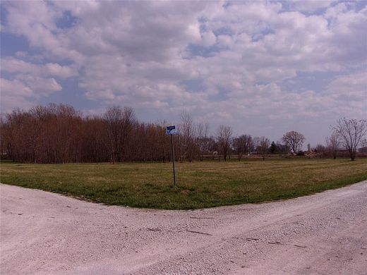 0.96 Acres of Land for Sale in Witt, Illinois