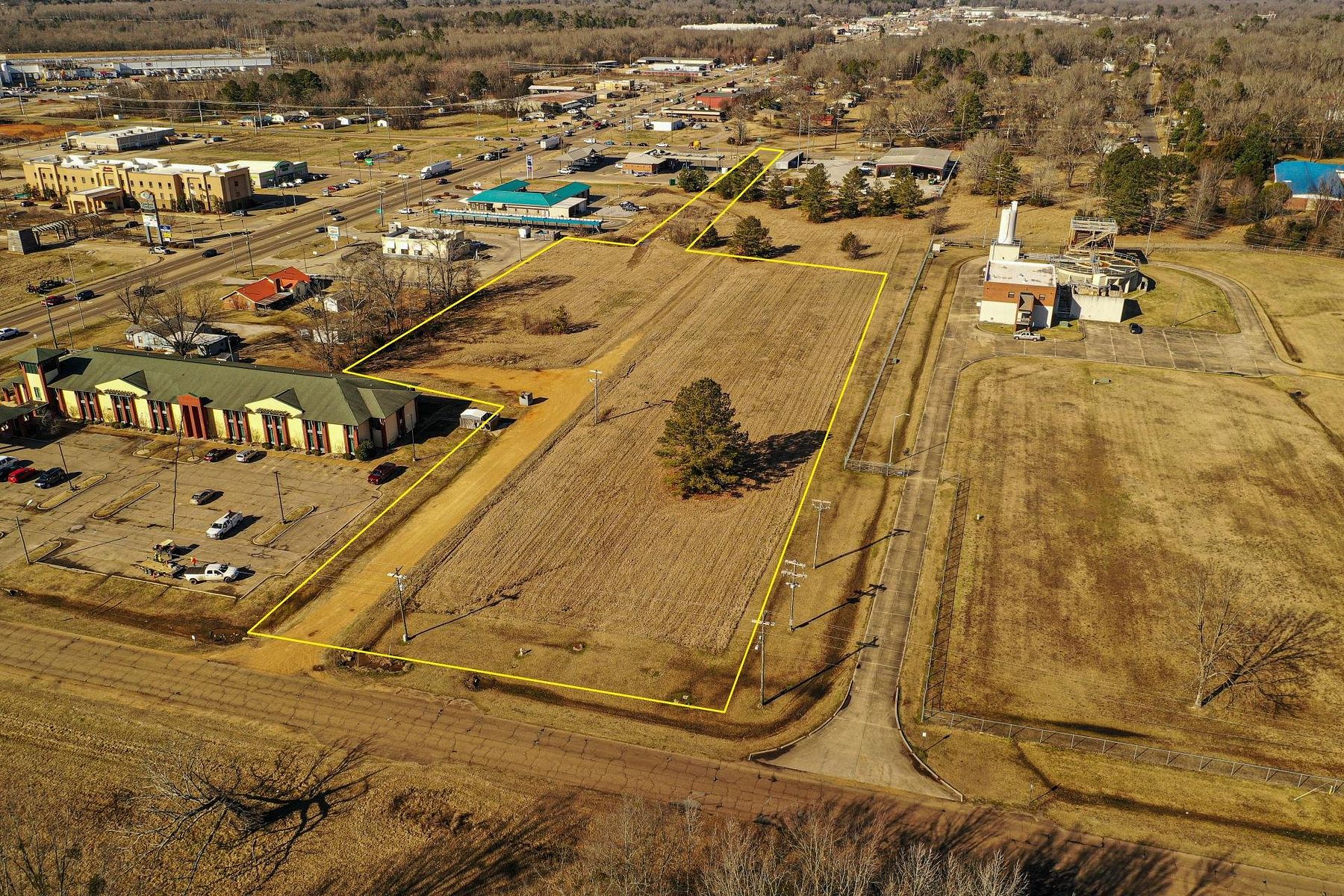 4 Acres of Mixed-Use Land for Sale in West Point, Mississippi