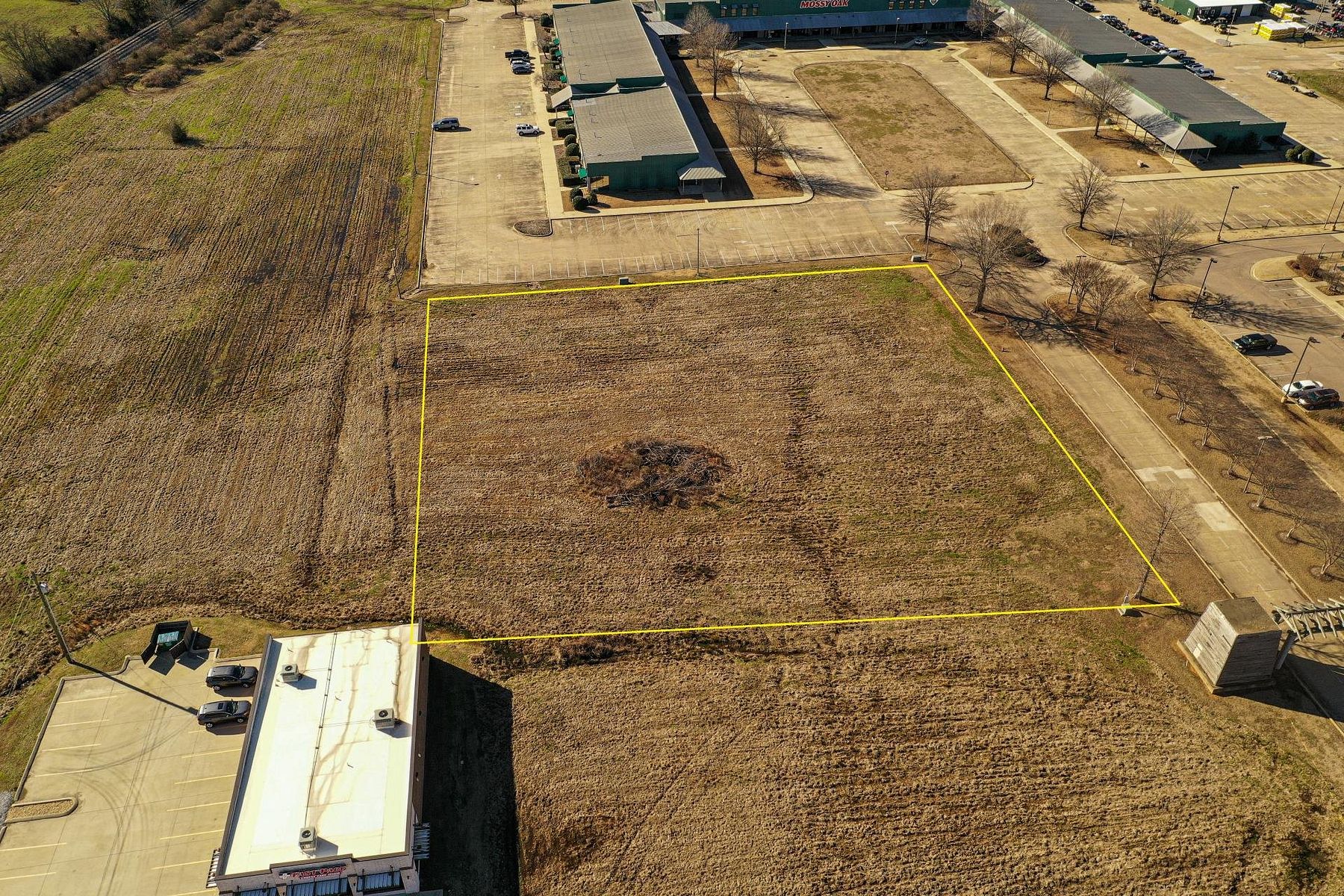 5 Acres of Mixed-Use Land for Sale in West Point, Mississippi