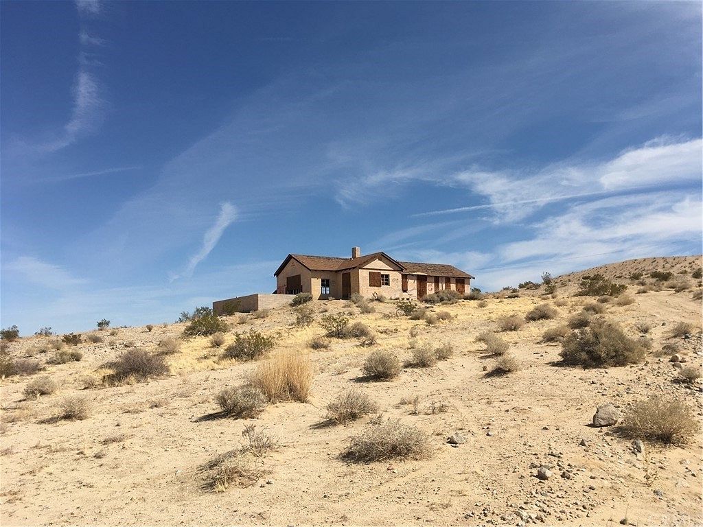 157 Acres of Land with Home for Sale in Twentynine Palms, California