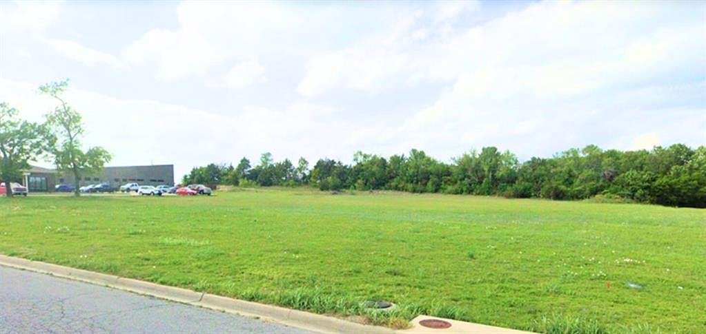 2.2 Acres of Commercial Land for Sale in Sherman, Texas