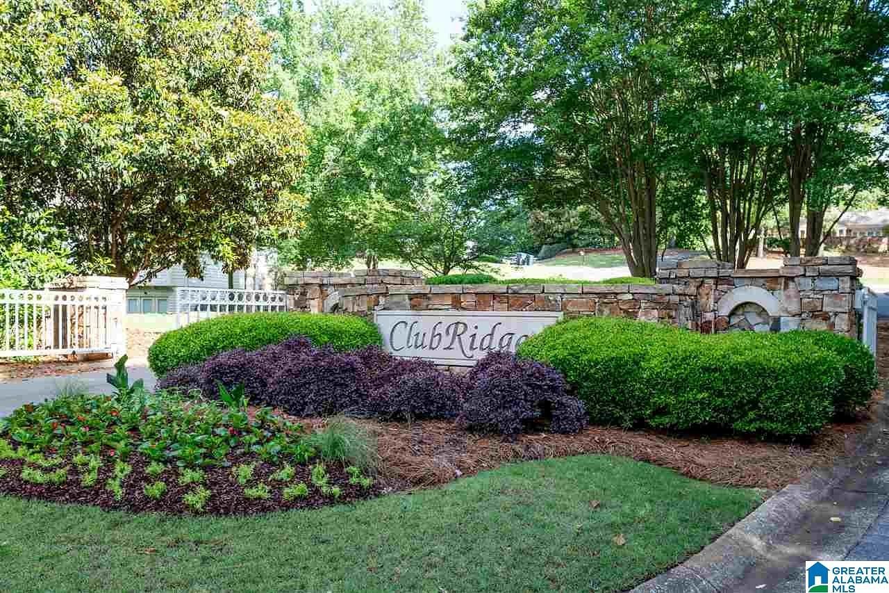 0.42 Acres of Residential Land for Sale in Vestavia Hills, Alabama