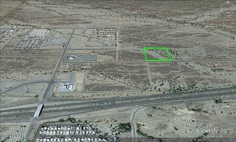 7.7 Acres of Commercial Land for Sale in Quartzsite, Arizona