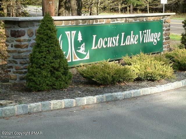 0.37 Acres of Residential Land for Sale in Pocono Lake, Pennsylvania