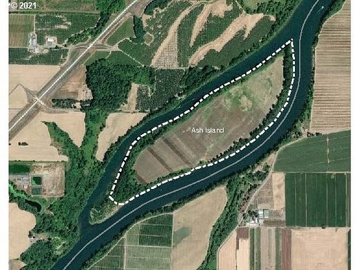 137 Acres of Recreational Land for Sale in Newberg, Oregon