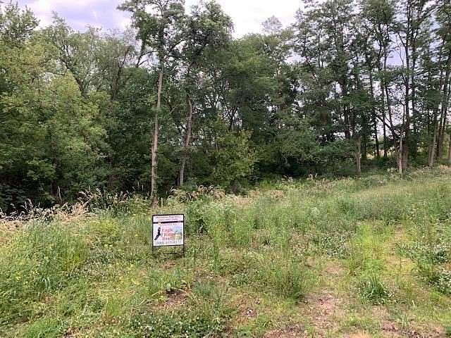 1 Acre of Residential Land for Sale in Galena, Illinois