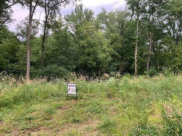 1 Acre of Residential Land for Sale in Galena, Illinois