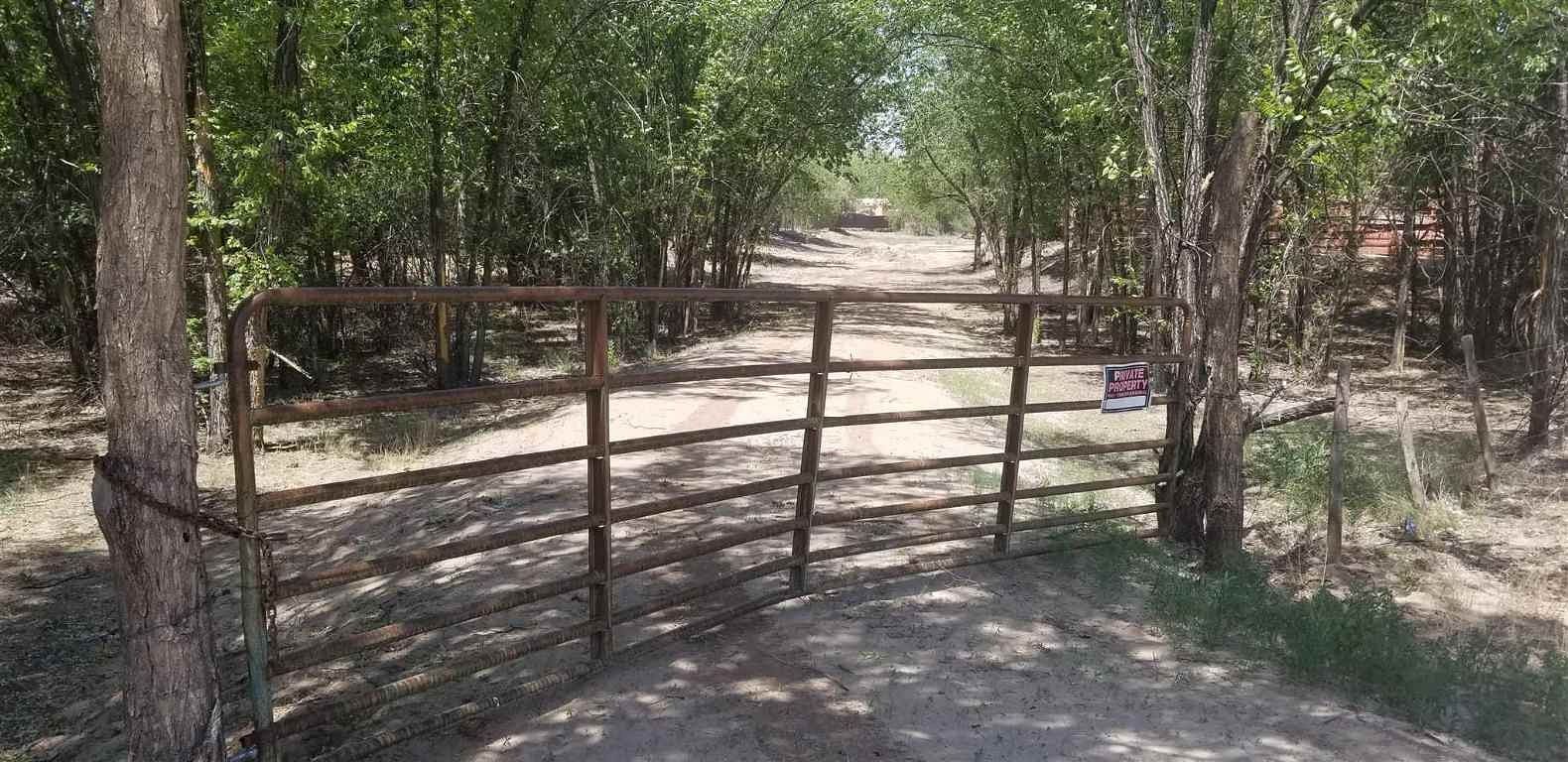 1.5 Acres of Residential Land for Sale in Española, New Mexico