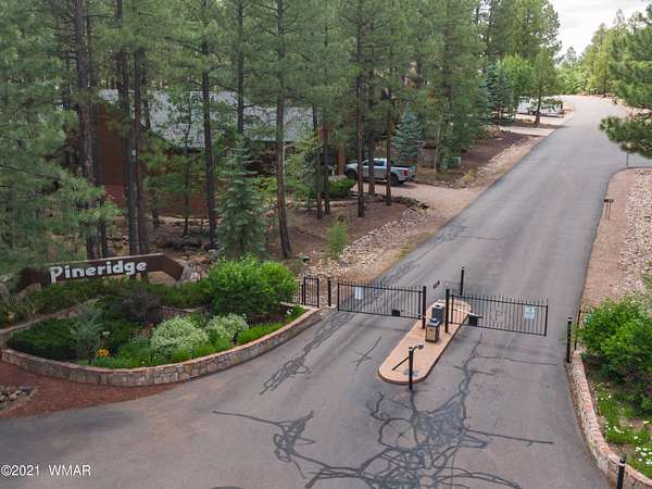 0.93 Acres of Residential Land for Sale in Pinetop, Arizona