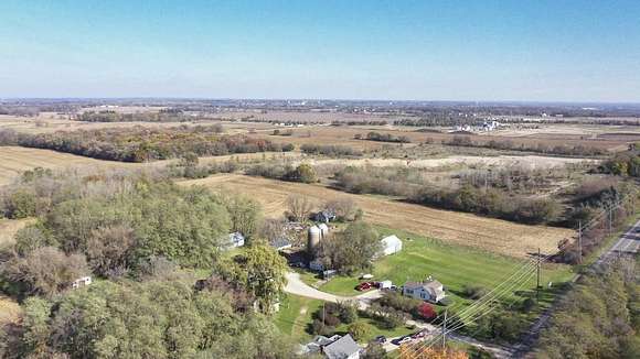 28.31 Acres of Agricultural Land for Sale in McHenry, Illinois