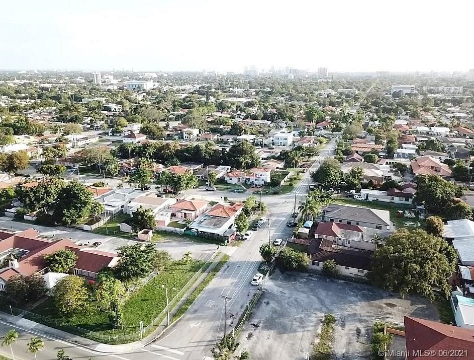 0.33 Acres of Commercial Land for Sale in Miami, Florida