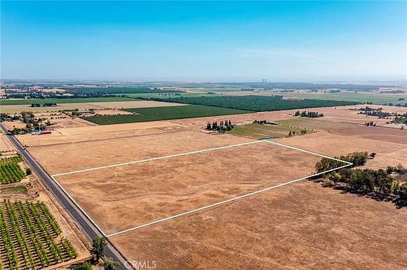 19.33 Acres of Land for Sale in Galt, California