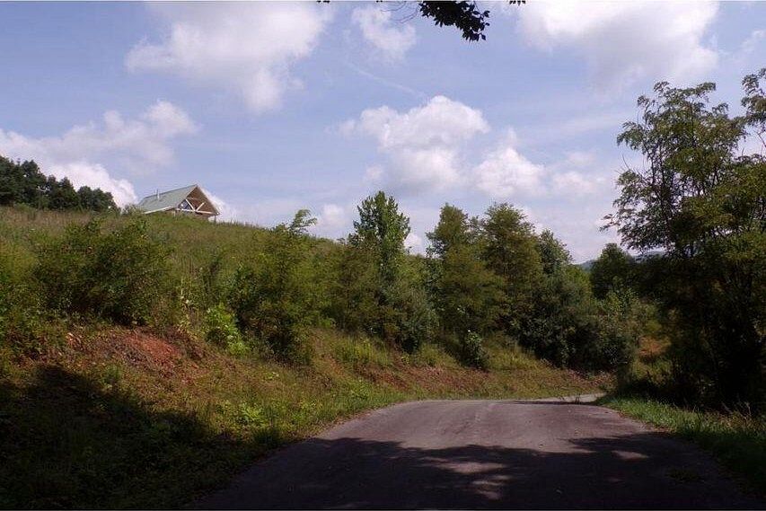 1.1 Acres of Residential Land for Sale in Mountain City, Tennessee