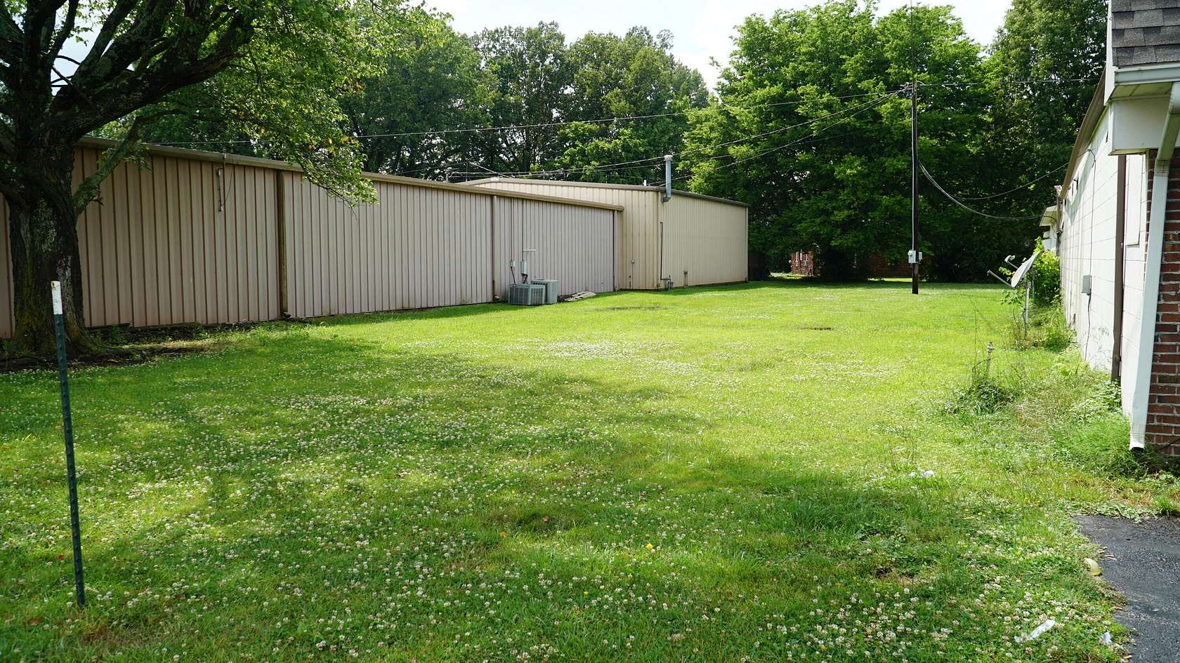 0.17 Acres of Commercial Land for Sale in Benton, Kentucky