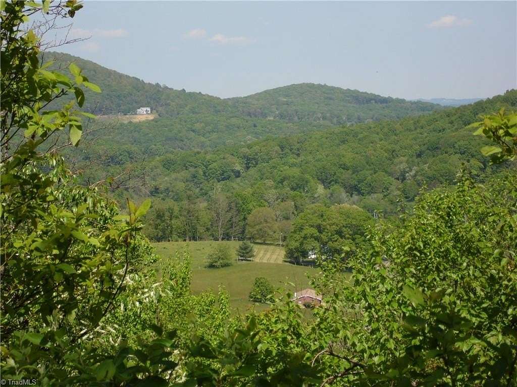 1 Acre of Residential Land for Sale in Sparta, North Carolina