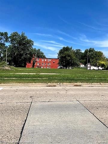 0.64 Acres of Commercial Land for Sale in Pontiac, Michigan