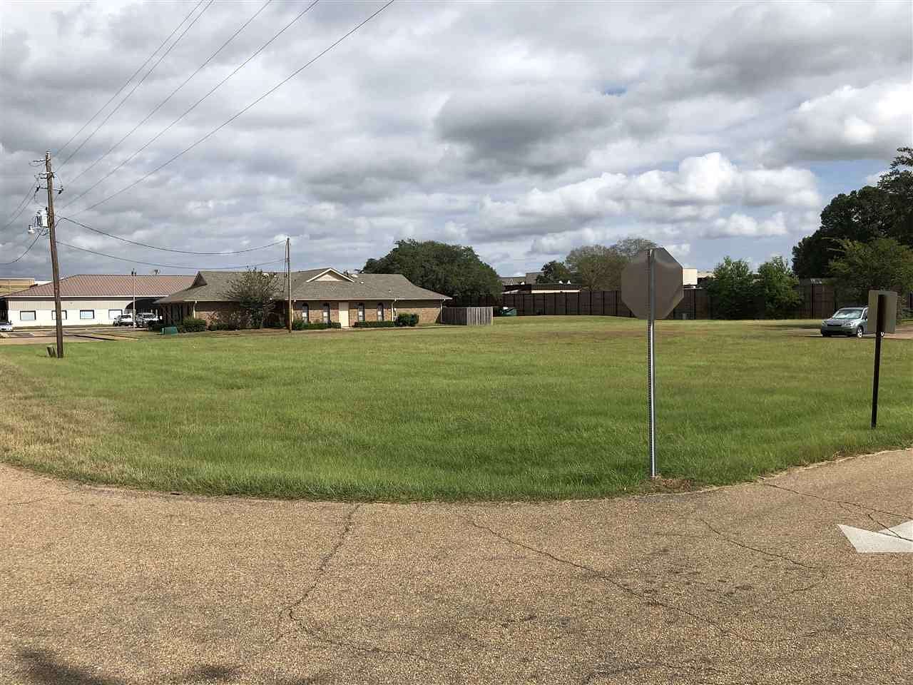 0.66 Acres of Commercial Land for Sale in Flowood, Mississippi