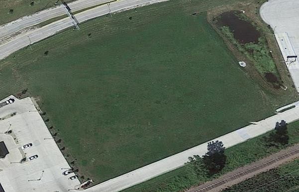 3 Acres of Land for Sale in Fort Dodge, Iowa