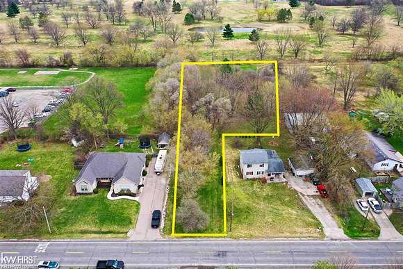 1 Acre of Residential Land for Sale in Burton, Michigan