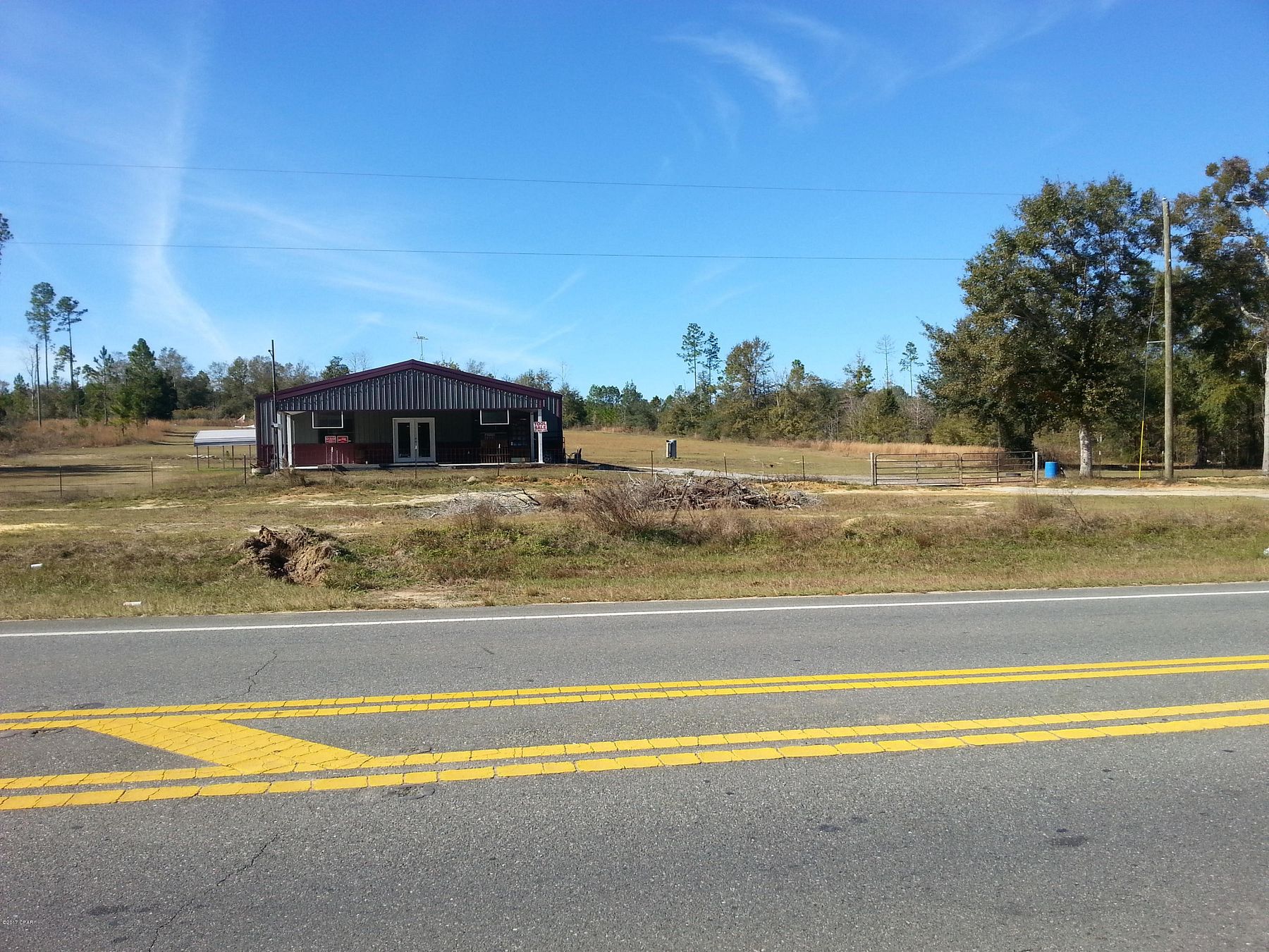 4.5 Acres of Improved Commercial Land for Sale in Chipley, Florida