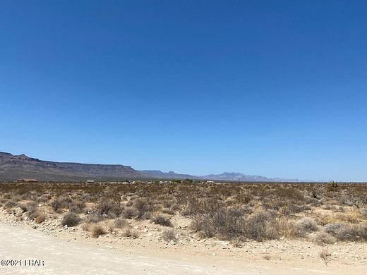 4.23 Acres of Residential Land for Sale in Yucca, Arizona