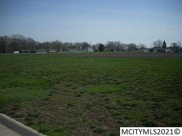 0.34 Acres of Residential Land for Sale in Mason City, Iowa