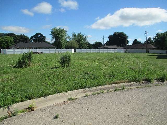 0.3 Acres of Residential Land for Sale in Oglesby, Illinois