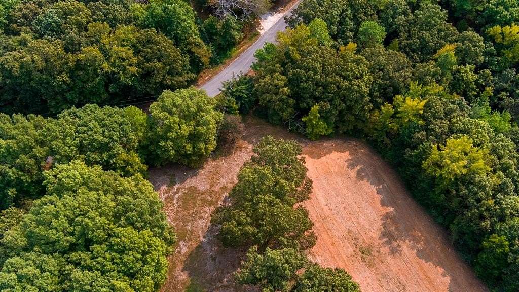 82 Acres of Recreational & Residential Land for Sale in Buena Vista, Tennessee