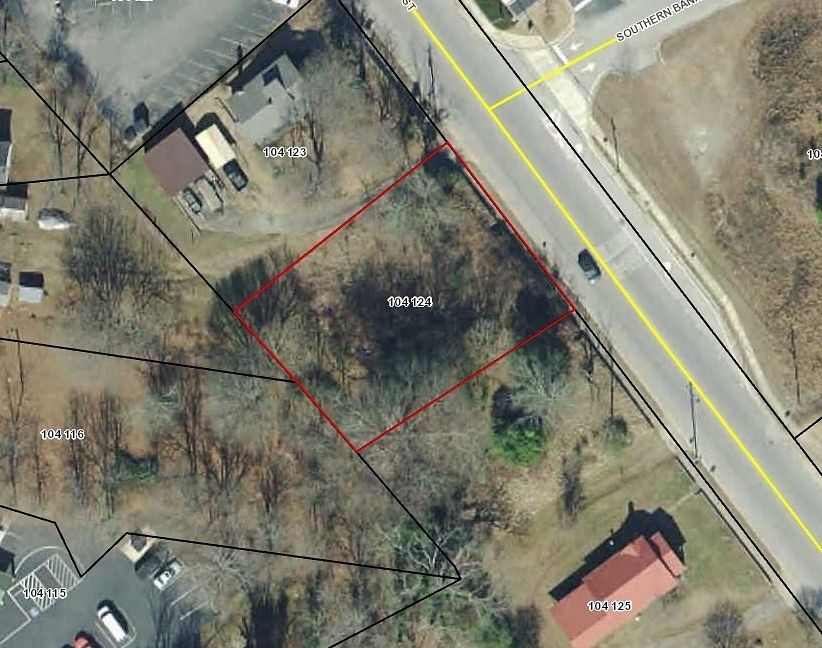 0.32 Acres of Commercial Land for Sale in Clarkesville, Georgia
