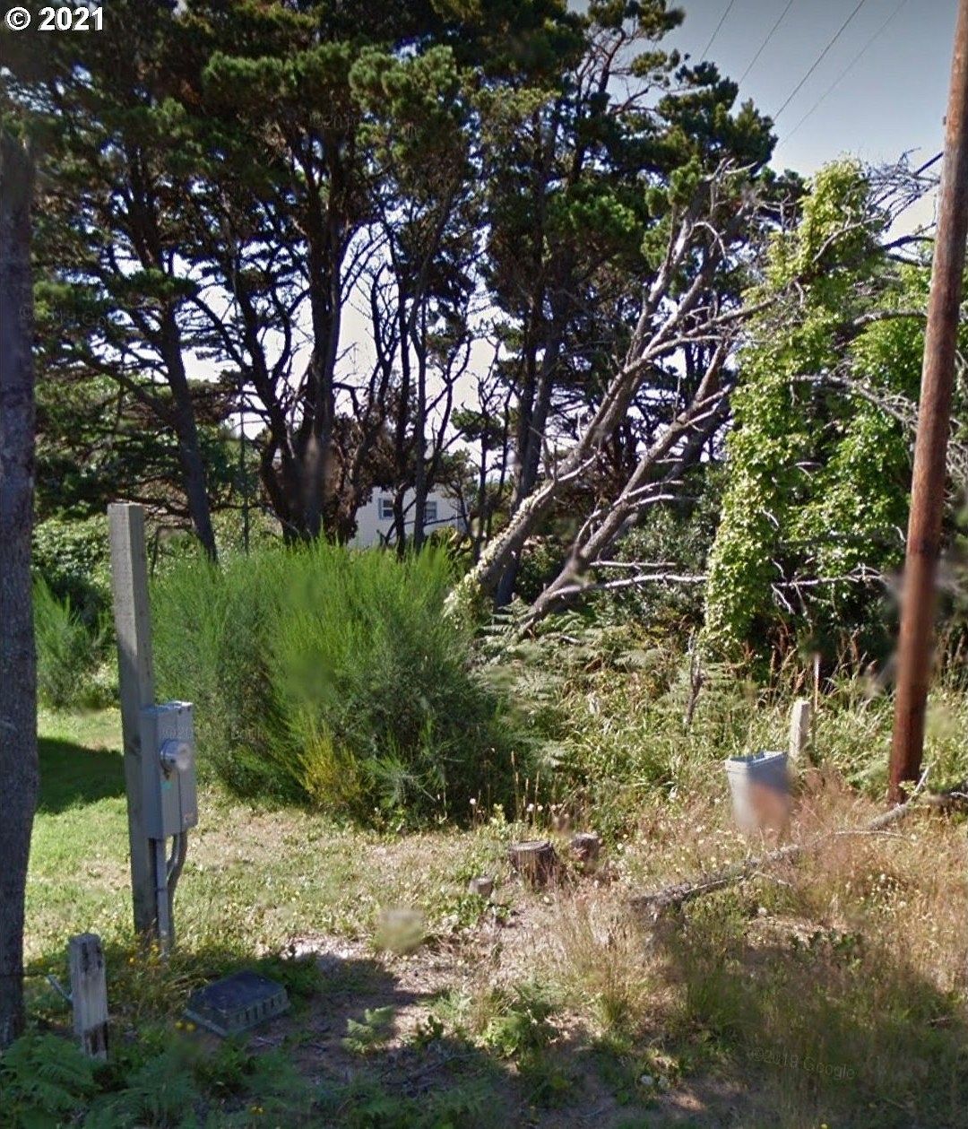 0.09 Acres of Mixed-Use Land for Sale in Newport, Oregon