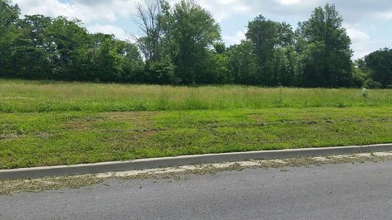 1.63 Acres of Commercial Land for Sale in Carbondale, Illinois