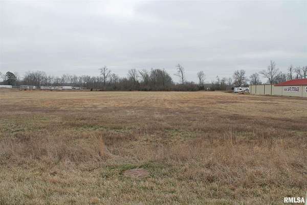 6.82 Acres of Commercial Land for Sale in Crainville, Illinois