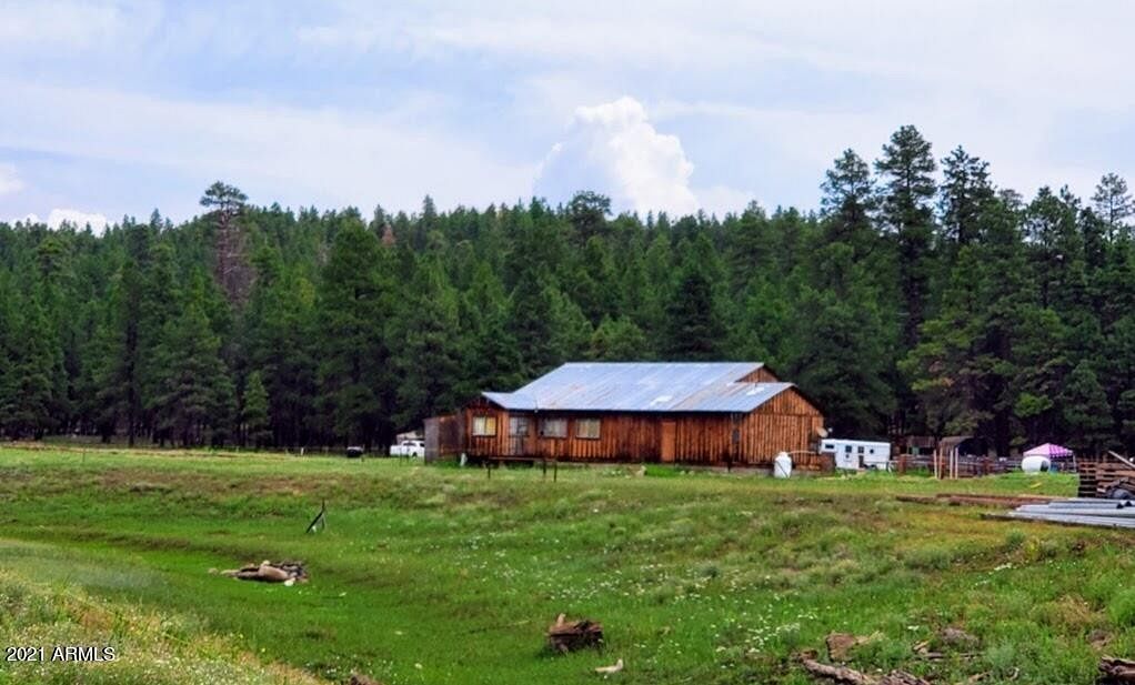 10.9 Acres of Land with Home for Sale in Flagstaff, Arizona