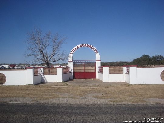 36.2 Acres of Agricultural Land for Sale in Atascosa, Texas