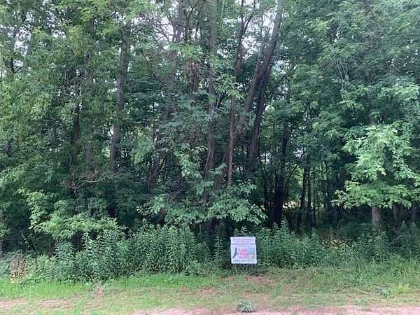 0.58 Acres of Residential Land for Sale in Galena, Illinois