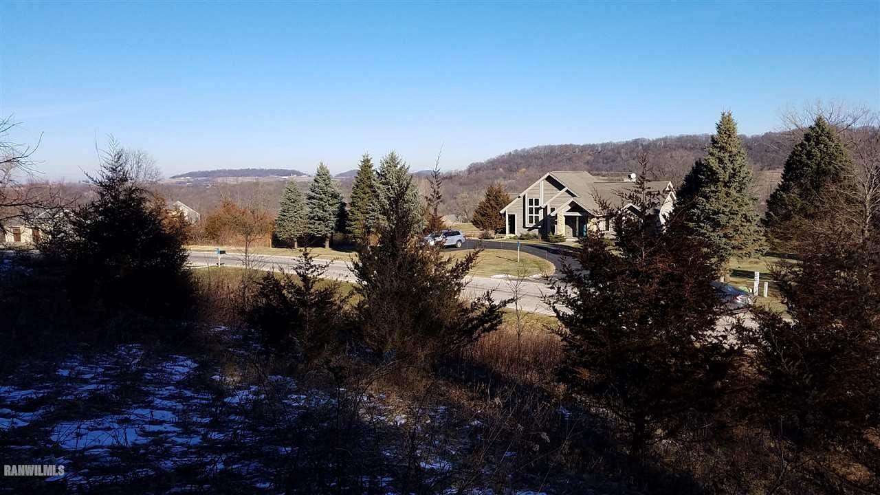 0.86 Acres of Land for Sale in Galena, Illinois