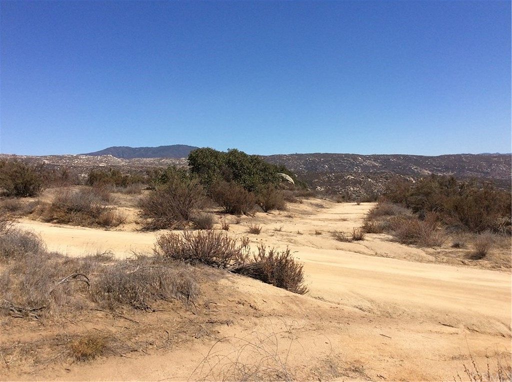 9.6 Acres of Land for Sale in Hemet, California