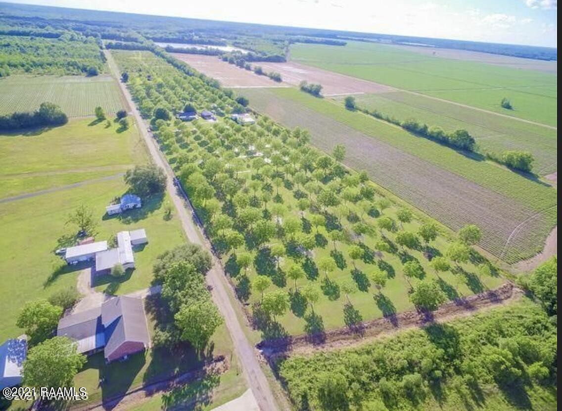 5 Acres of Residential Land for Sale in Arnaudville, Louisiana