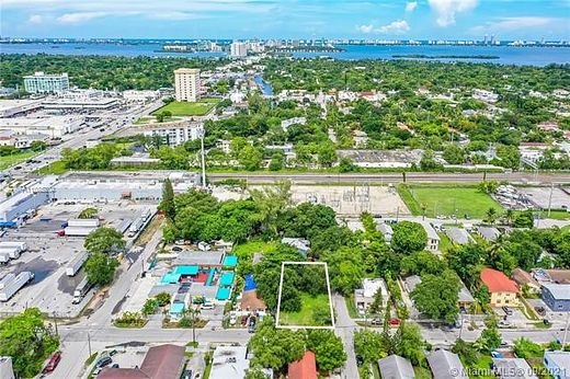 0.14 Acres of Commercial Land for Sale in Miami, Florida