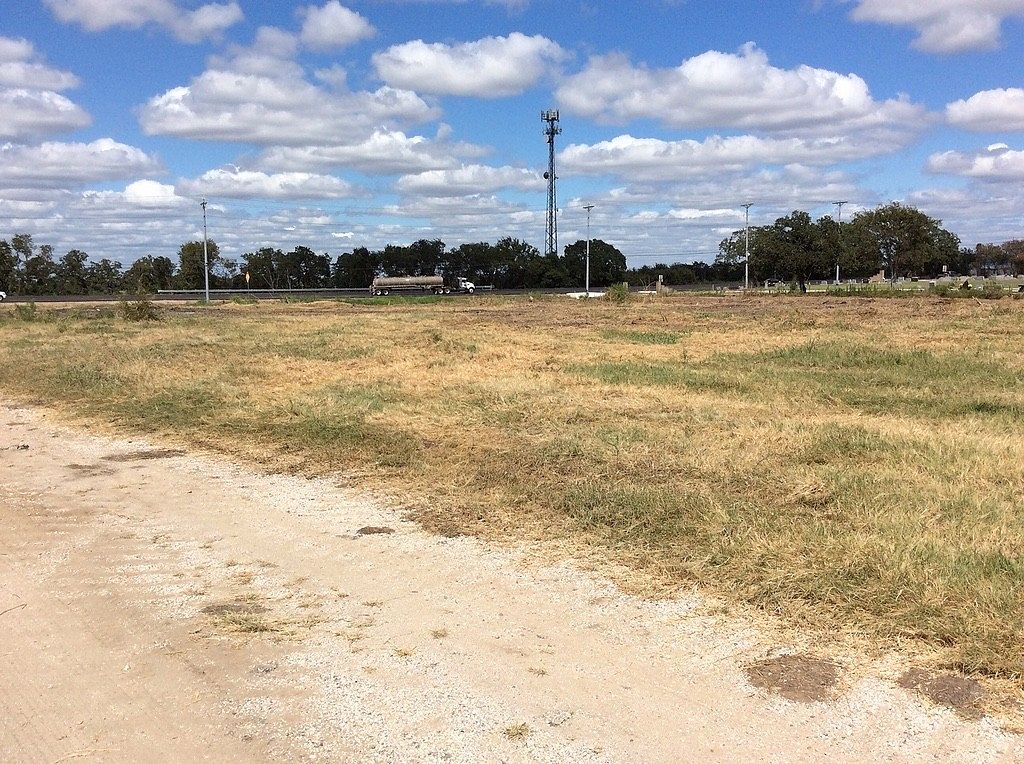 11.1 Acres of Commercial Land for Sale in Giddings, Texas