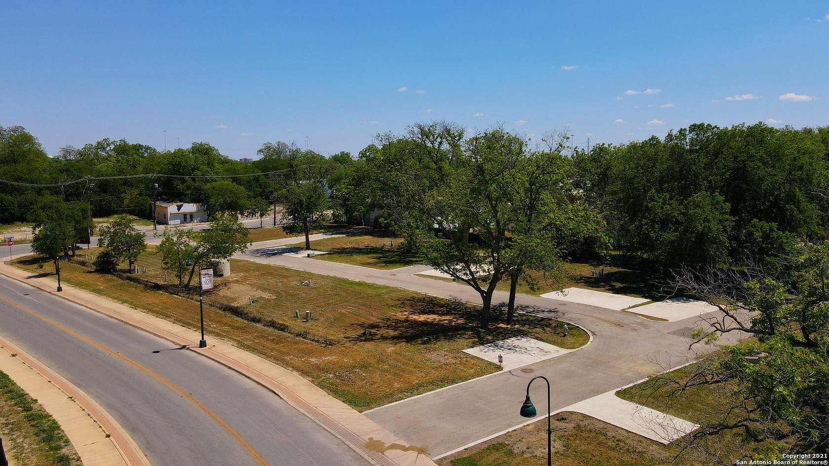 1.23 Acres of Commercial Land for Sale in San Antonio, Texas
