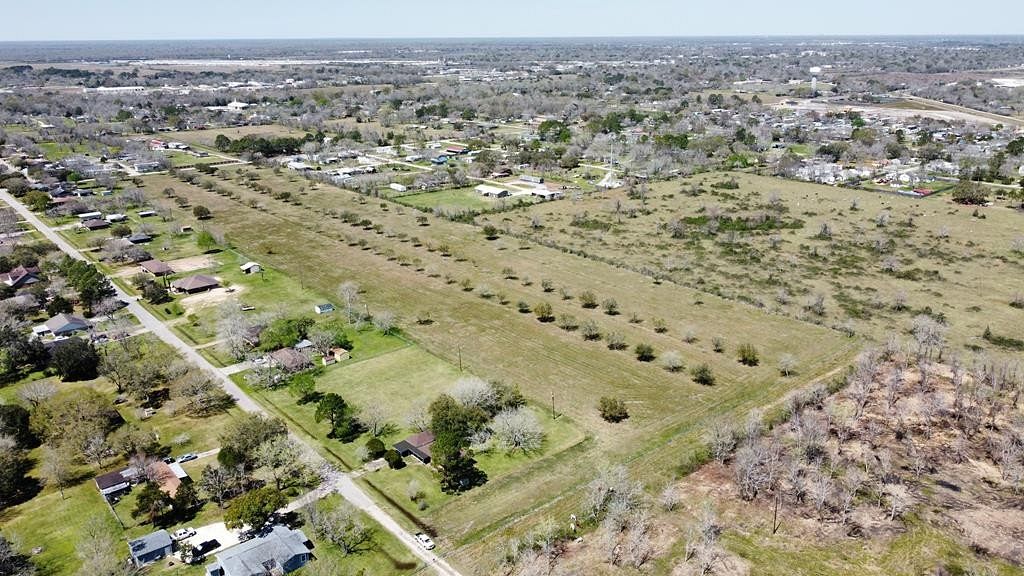 19.8 Acres of Land for Sale in Angleton, Texas