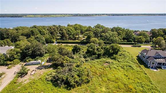 1.014 Acres of Residential Land for Sale in Portsmouth, Rhode Island