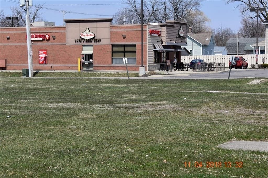 0.57 Acres of Commercial Land for Sale in Bellefontaine, Ohio