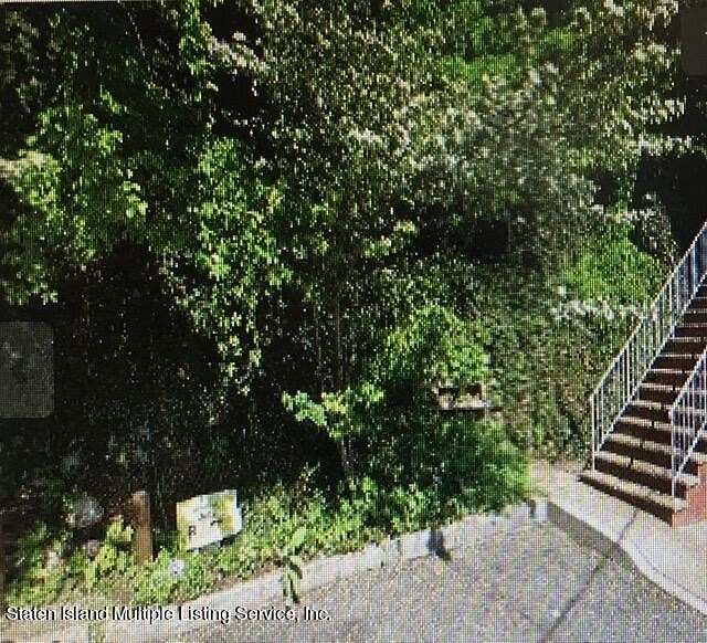 0.87 Acres of Residential Land for Sale in Staten Island, New York