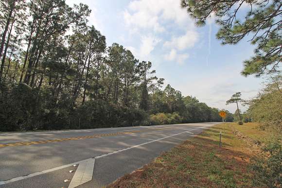 1.1 Acres of Residential Land for Sale in Crestview, Florida