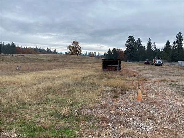 4.37 Acres of Land for Sale in Coulterville, California